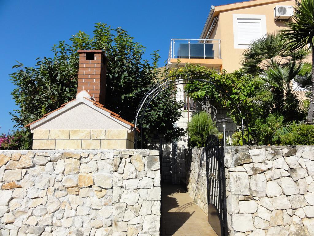 Apartments Babaja Trogir Exterior photo