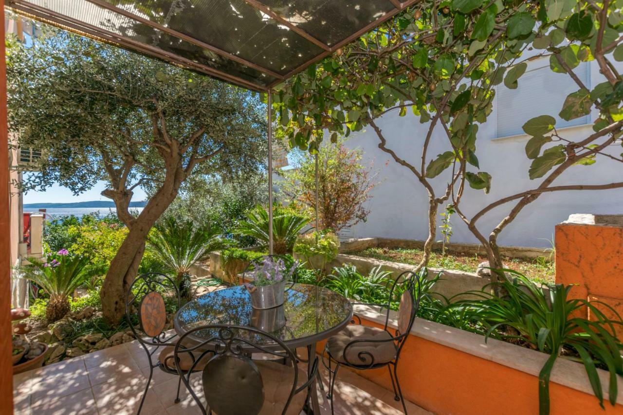 Apartments Babaja Trogir Exterior photo